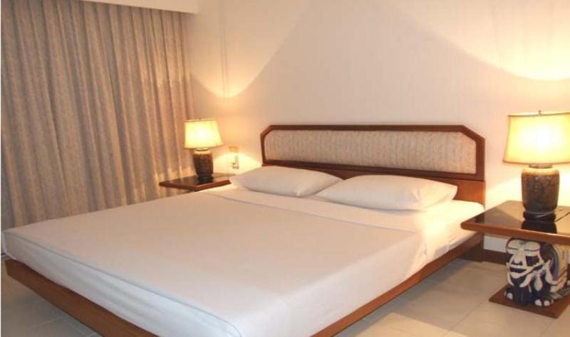 The Monaco Residence Pattaya Bagian luar foto