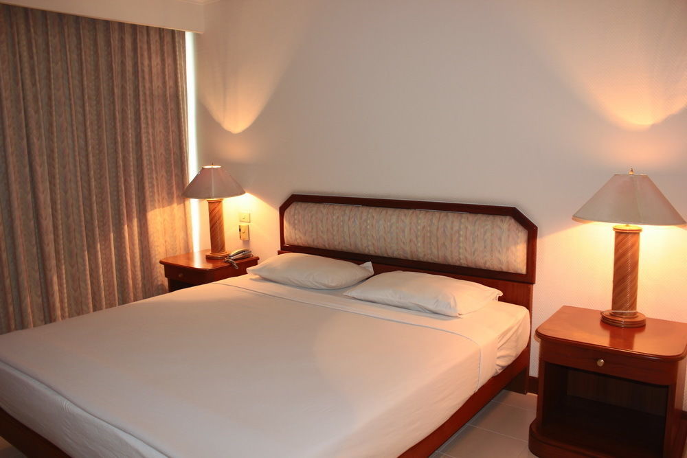The Monaco Residence Pattaya Bagian luar foto