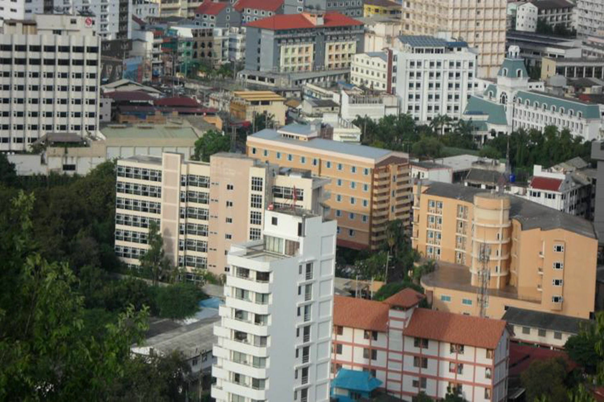 The Monaco Residence Pattaya Bagian luar foto